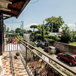 Bed & Breakfast Yourquadrarooms, Roma