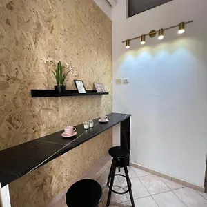 Ostello Signorina In, Roma